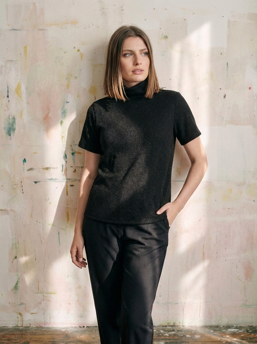 Comment porter les tops et t-shirts en hiver : silhouettes modernes et looks tendance ?