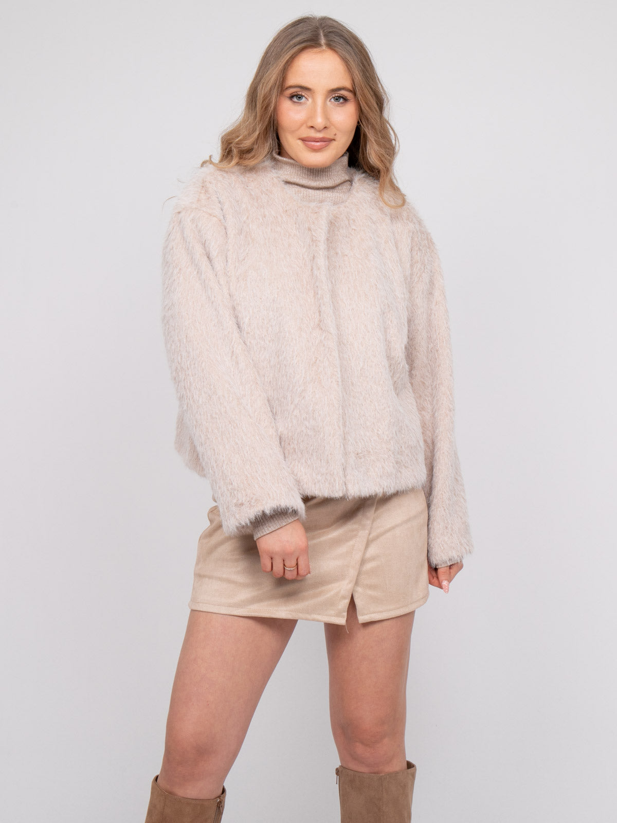 #color_beige