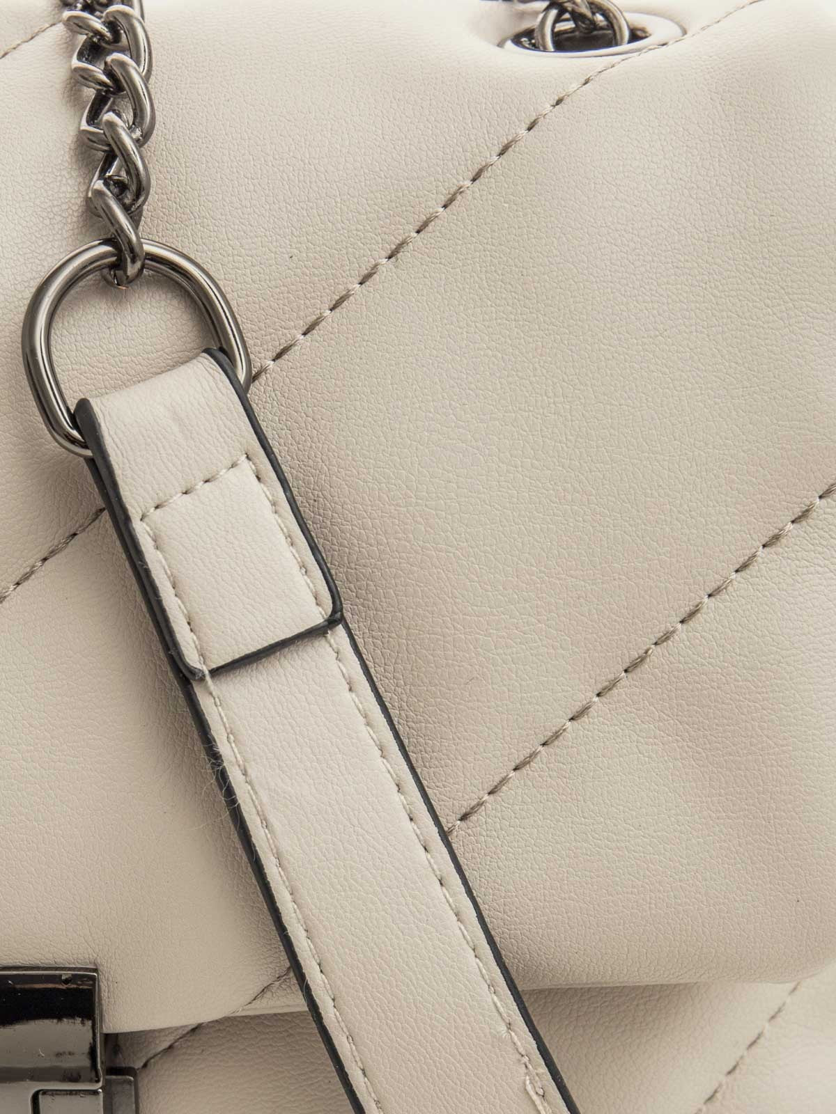 #color_beige