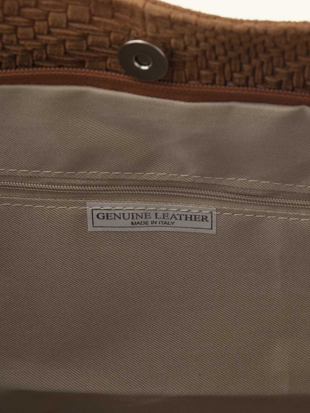 #color_camel